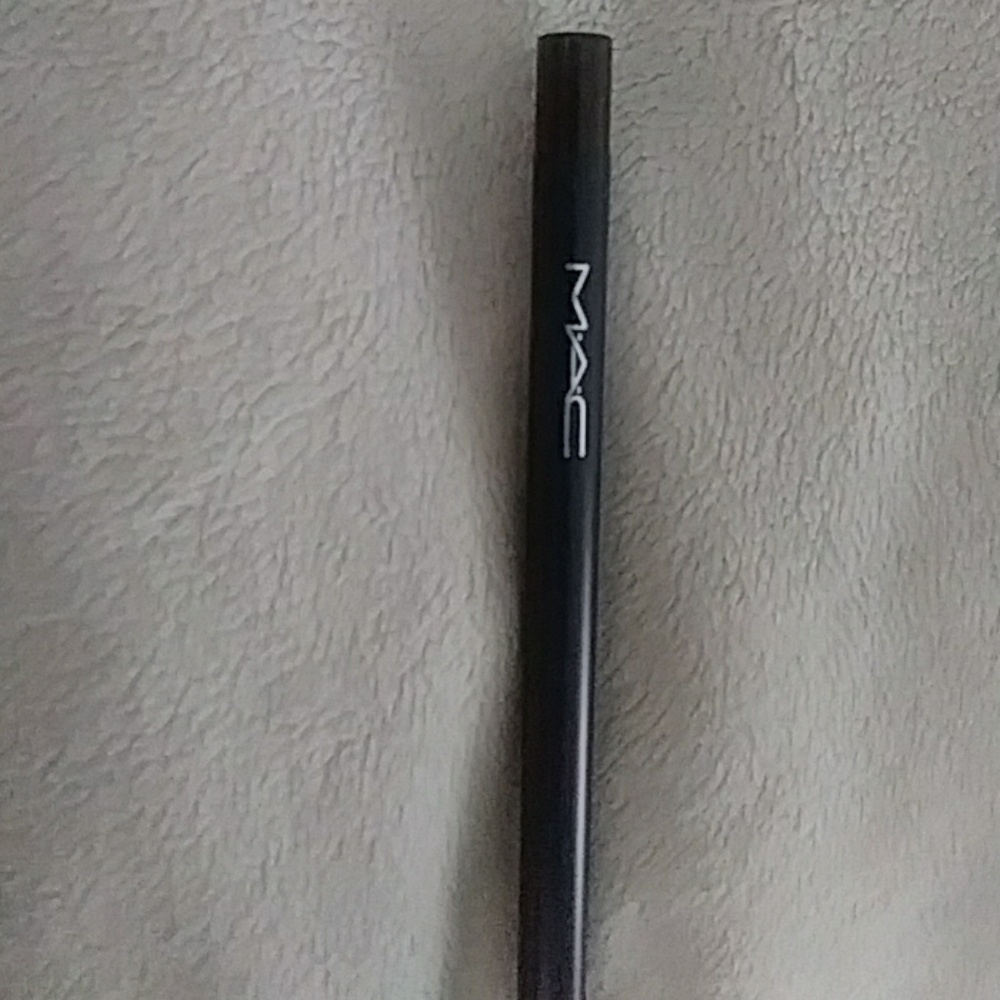 MAC Spiked Eyebrows